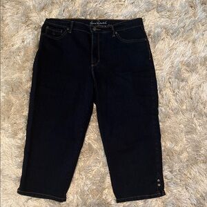 Gloria Vanderbilt Navy Denim Capris